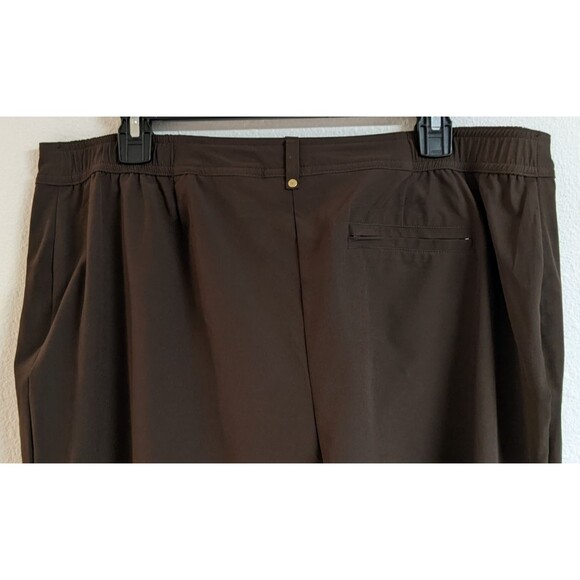 Women's CHICO'S ZENERGY Brown Poly/Spandex Athletic Casual Pants 2 Short 10/12 - Picture 3 of 11